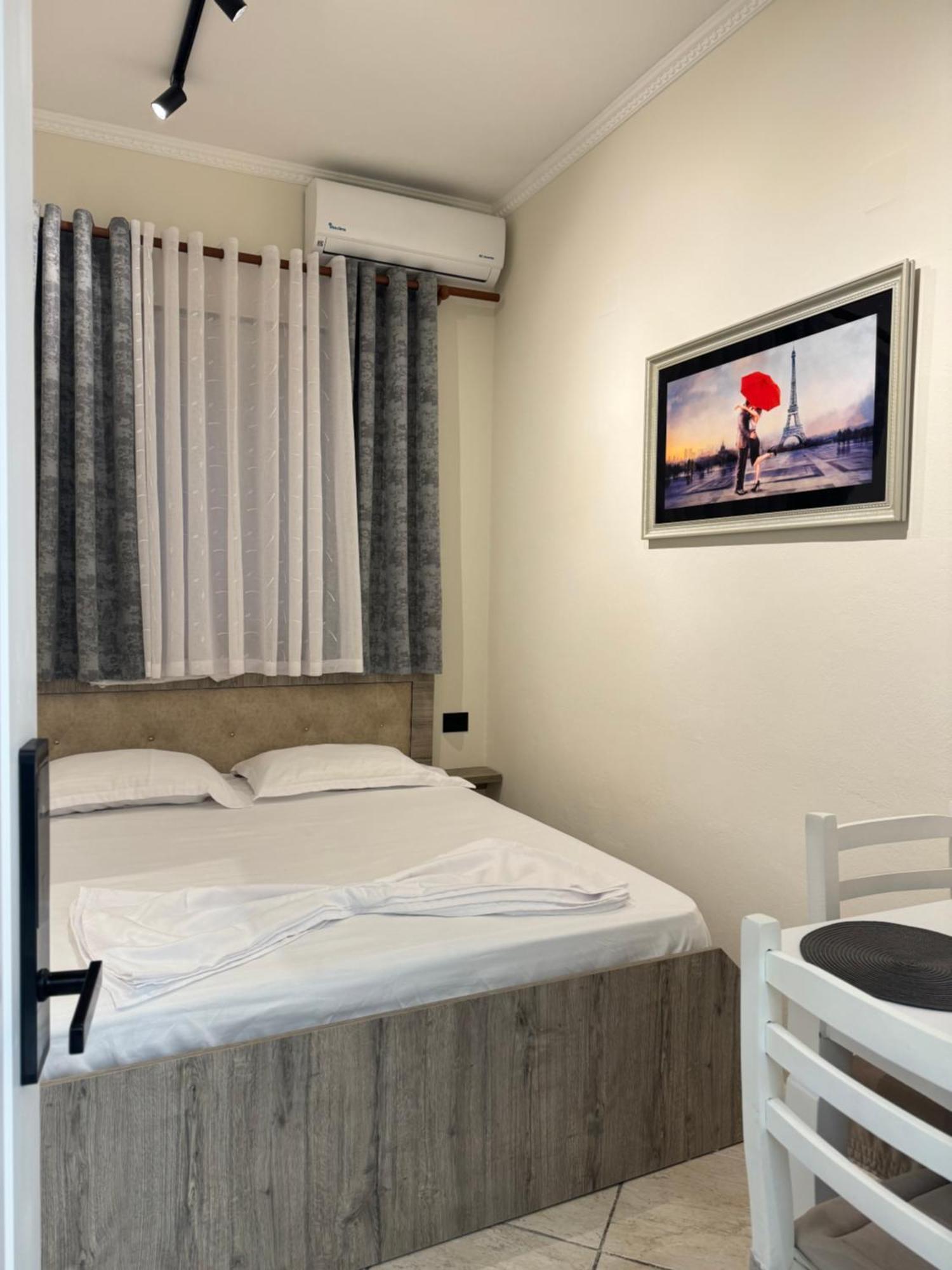 Vila Eljus Durres Exterior photo