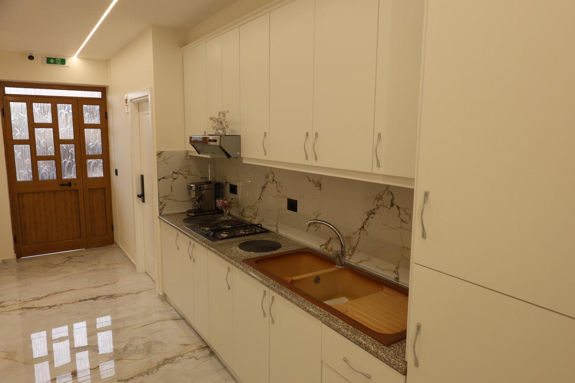 Vila Eljus Durres Exterior photo