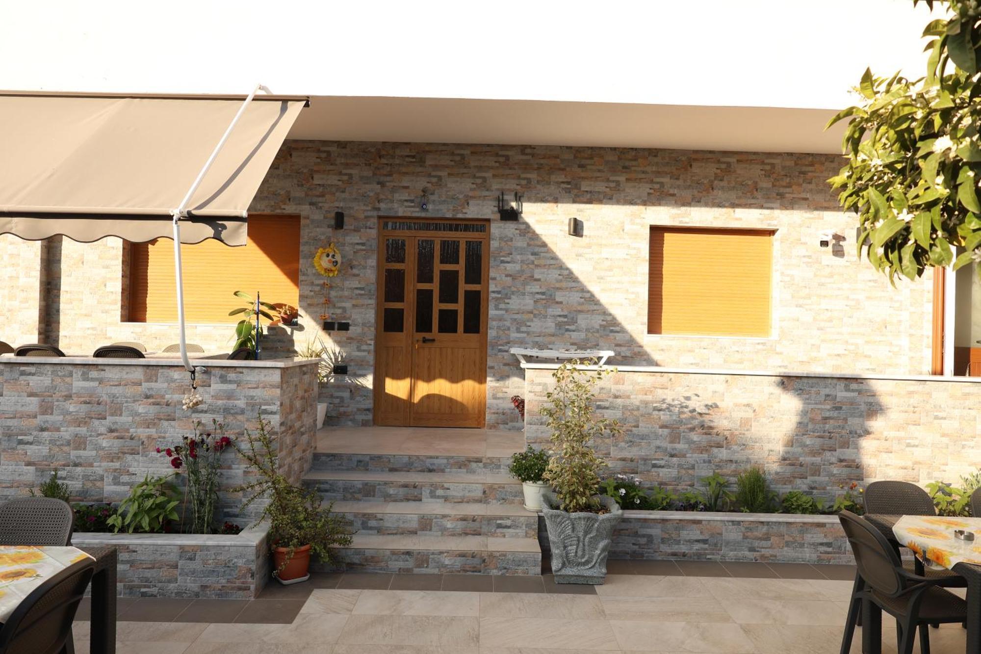 Vila Eljus Durres Exterior photo