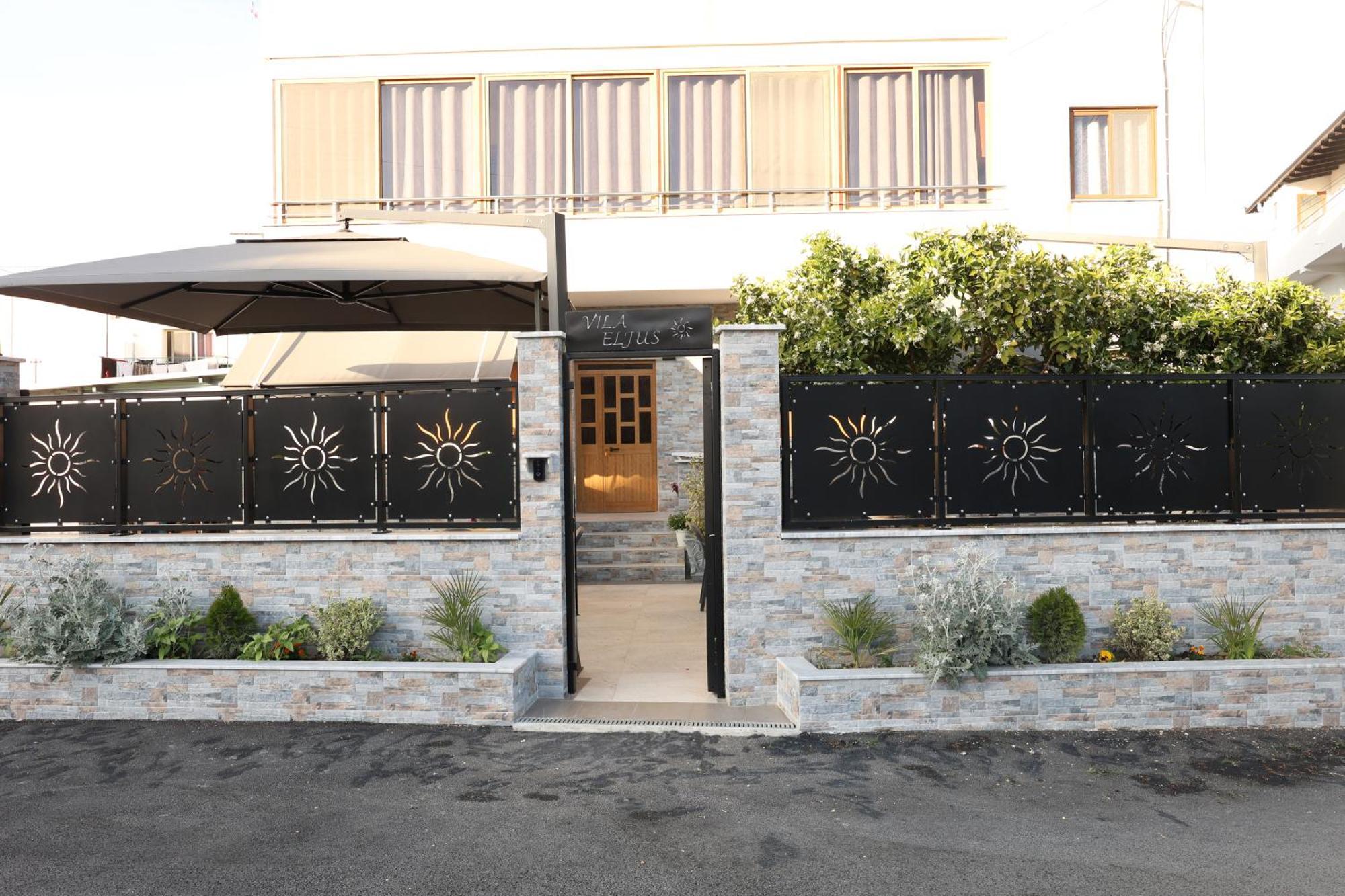 Vila Eljus Durres Exterior photo